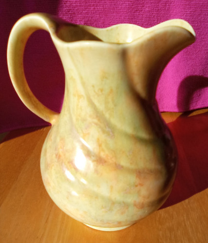 Crown devon pottery - jug,, swirl
