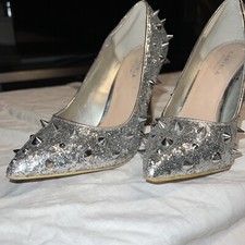 carvela Silver Sparkling spike