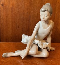 Nao By Lladro Porcelain Seated