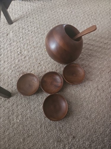 Vintage orb shape - vintage, nut