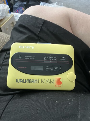 Retro sony f38 radio - sony, wm-f38