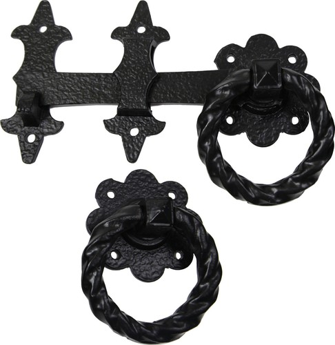 Twisted ring gate - ring, latch