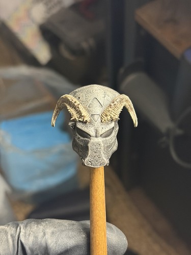 Neca predator taurus - 1/10,