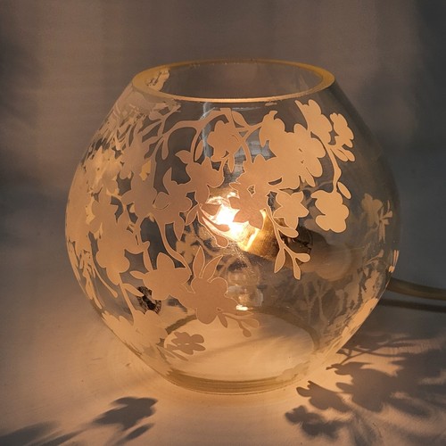 Ikea knubbig table - knubbig, lamp