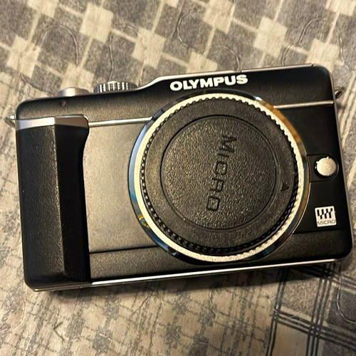 Olympus pen mirrorless - olympus,
