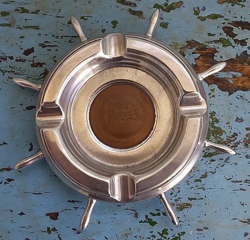 Vintage ships wheel metal - vintage,