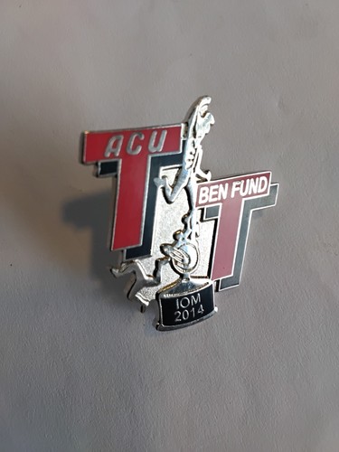 2014 isle man pin badge - isle,