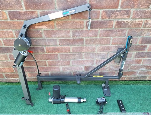Autochair car hoist folding - car,