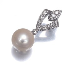 Auth Mikimoto Pendant Akoya