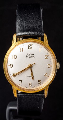 Avia olympic ivory - ivory, dial