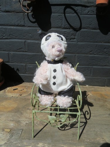 Charlie bears little bear - charlie,
