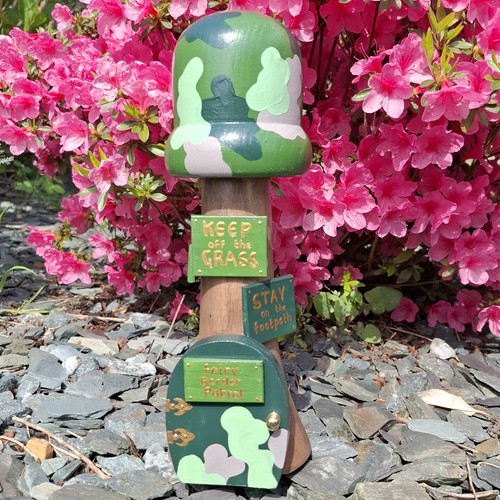 Unusual garden decor 28cm - unusual,