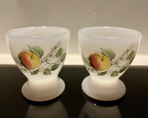 Vintage retro opaline milk - -,