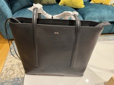 Leather Hugo Boss hand bag