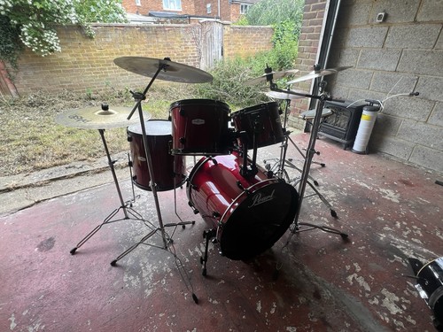 Pearl forum acoustic drum kit - drum,