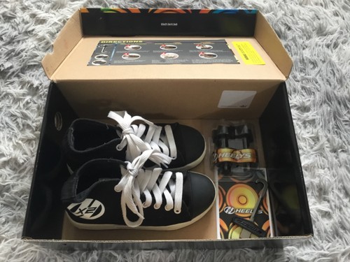 Black and white heelys - black,