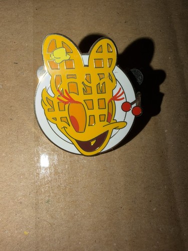 Disney parks daisy duck - disney, waffle
