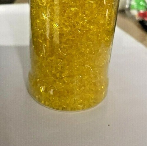 Plastic chips bright yellow - chips,