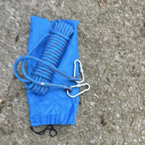 Brand new blue climbing rope - new,