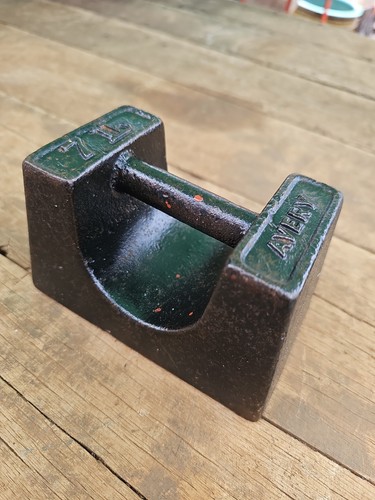 Vintage avery cast iron lb - 7,