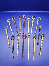 15 wooden decorated lace