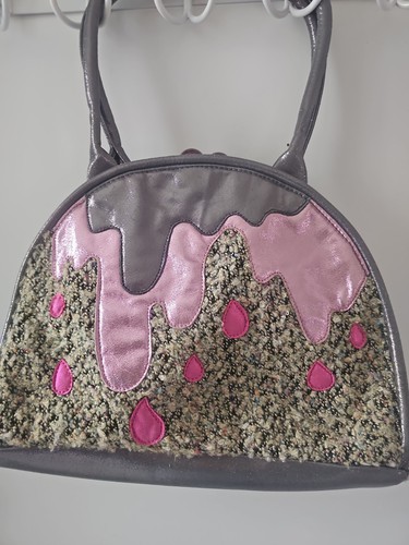 Irregular choice bag - hand,