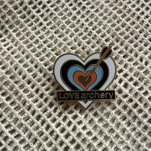 Love archery pin badge - badge,
