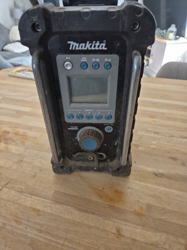 Makita cordless radio - makita, bmr100