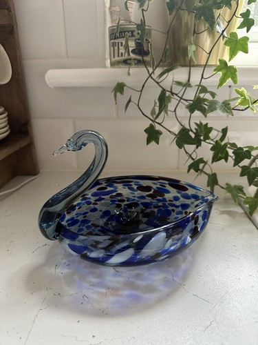 Vintage art glass swan bowl - swan,