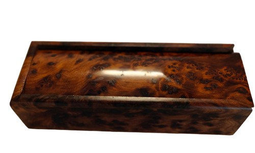 Pre owned vintage - a, tree