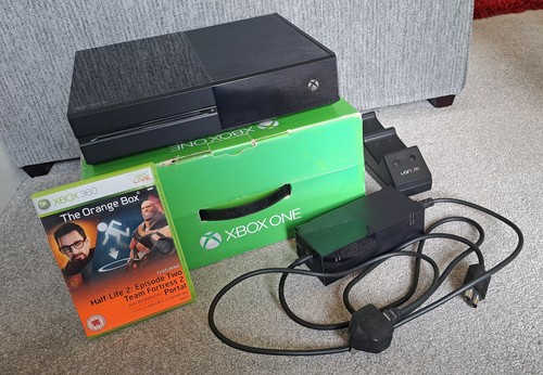 Xbox one original boxed - one,