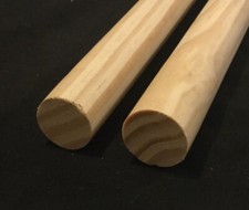 2 x 32mm pine dowel lengths 200mm long Crafts and woodworking