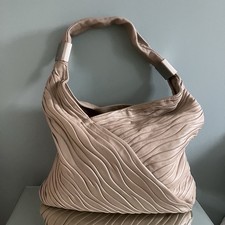 Lupo Barcelona Pleated Dusky