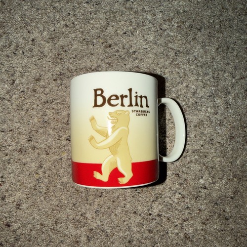 Starbucks coffee berlin - berlin, 2012