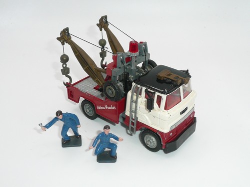 Corgi 1142 holmes wrecker - corgi,