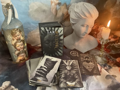 Tarot obscuro una space - by,