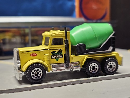 1981 peterbilt cement mixer - 1981,