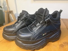 So Om Black Buffalo Platform