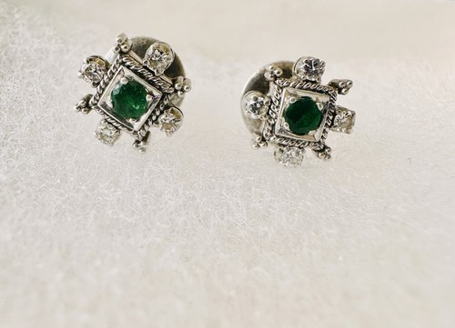 Real diamond and emerald - real,