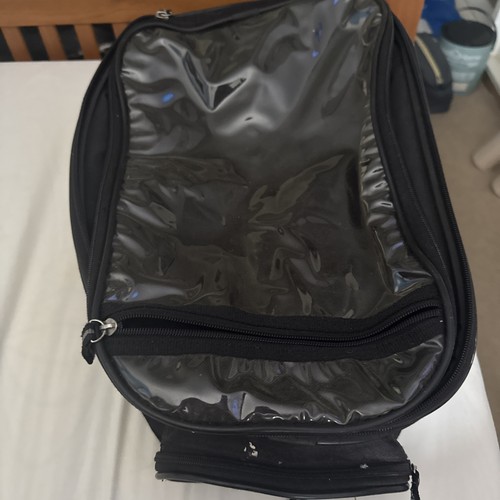 Square magnetic tank bag - b,