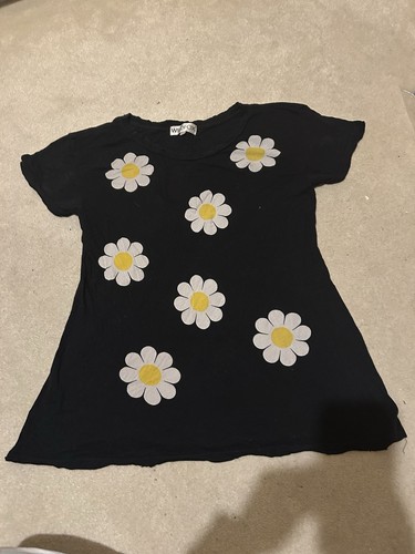 Wildfox black daisy tshirt - wildfox,