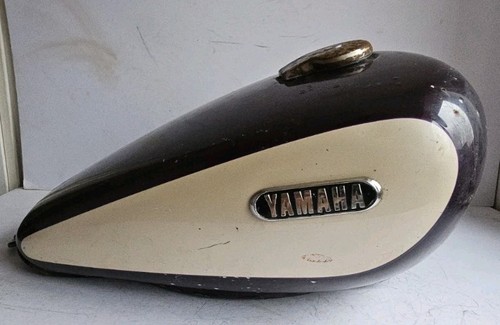 Yamaha petrol tank - yamaha,