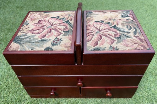 Vintage wooden sewing - vintage, tapestry