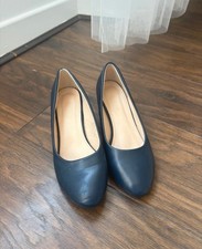 cabin crew shoes used