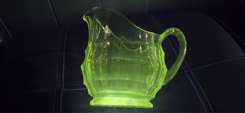 Art deco vintage pressed - vintage, glass