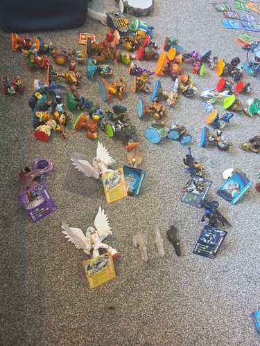 Skylanders bundle with - skylanders,