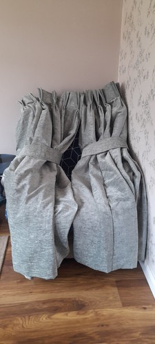 Bespoke triple pleated - triple,