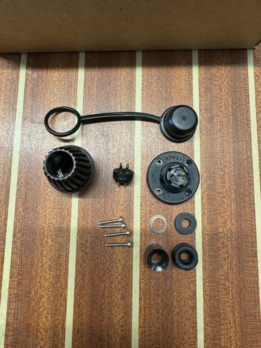 Quick deck socket - plug, for