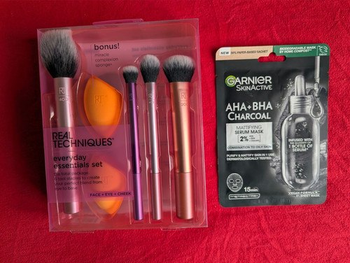 Real techniques makeup brush - real,