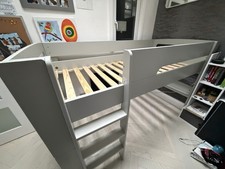 Julian Bowen Pluto Midsleeper